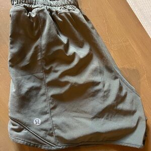 lululemon athletica Women's Hotty Hot High rise 4” Waist Olive green Shorts